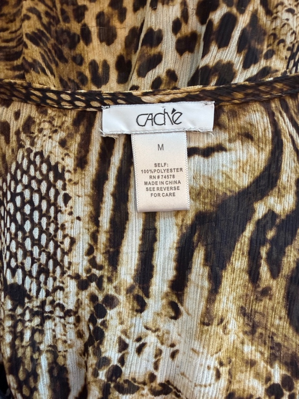VINTAGE CACHÉ Ruffled Animal Print V-Neck Blouse - Brown/Black SIZE MED - Picture 4 of 4